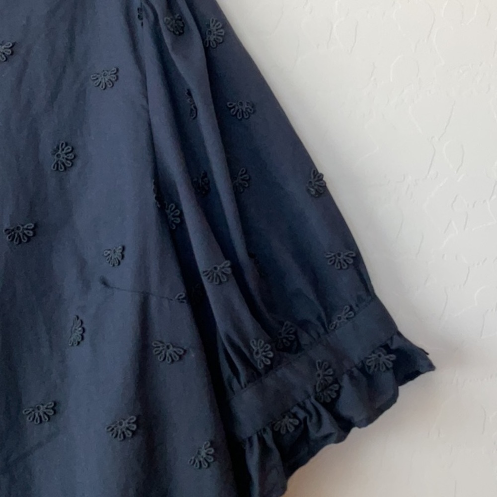 Ann Taylor Cotton Embroidery Top - Picture 4 of 14